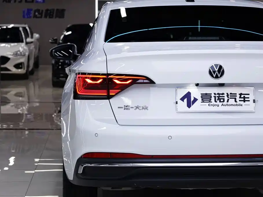 Volkswagen Sagitar 2025 Facelift 300TSI DSG Beyond Edition