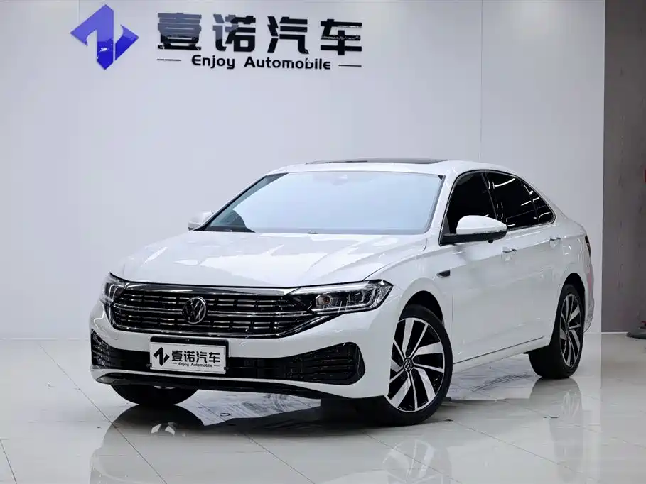Volkswagen Sagitar 2025 Facelift 300TSI DSG Beyond Edition