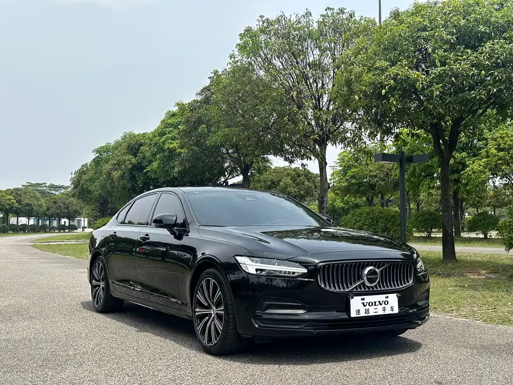 Volvo S90 2024 B5 Zhiyuan Luxury Edition