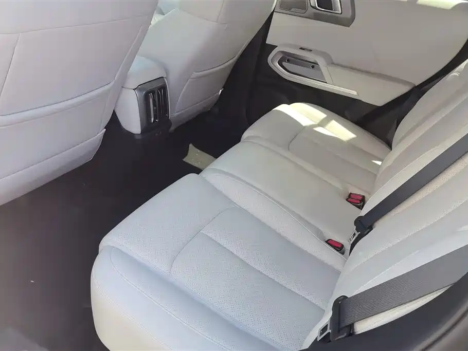 Yangwang U8 2025 501KM AWD Ultra Edition