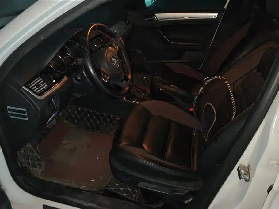 Bora 2014 1.4TSI Automatic Sportline