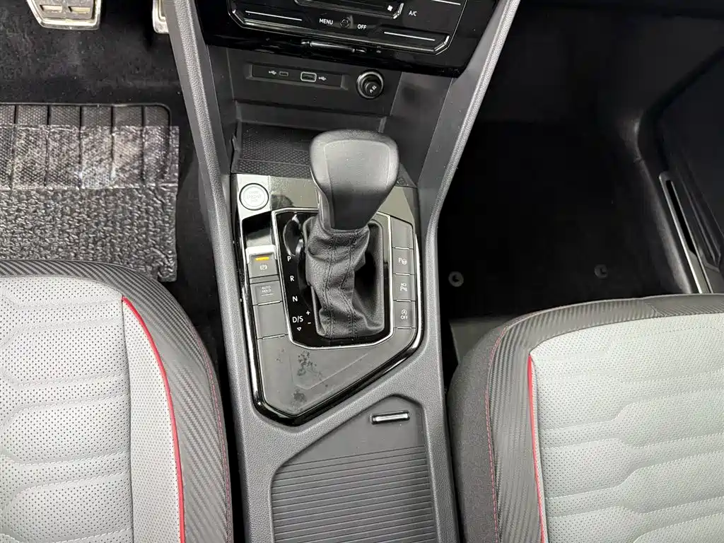 Volkswagen Tiguan L 2022 330TSI Automatic FWD R-Line Flagship Edition