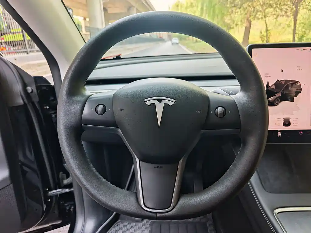 Model Y 2023 Rear-Wheel Drive
