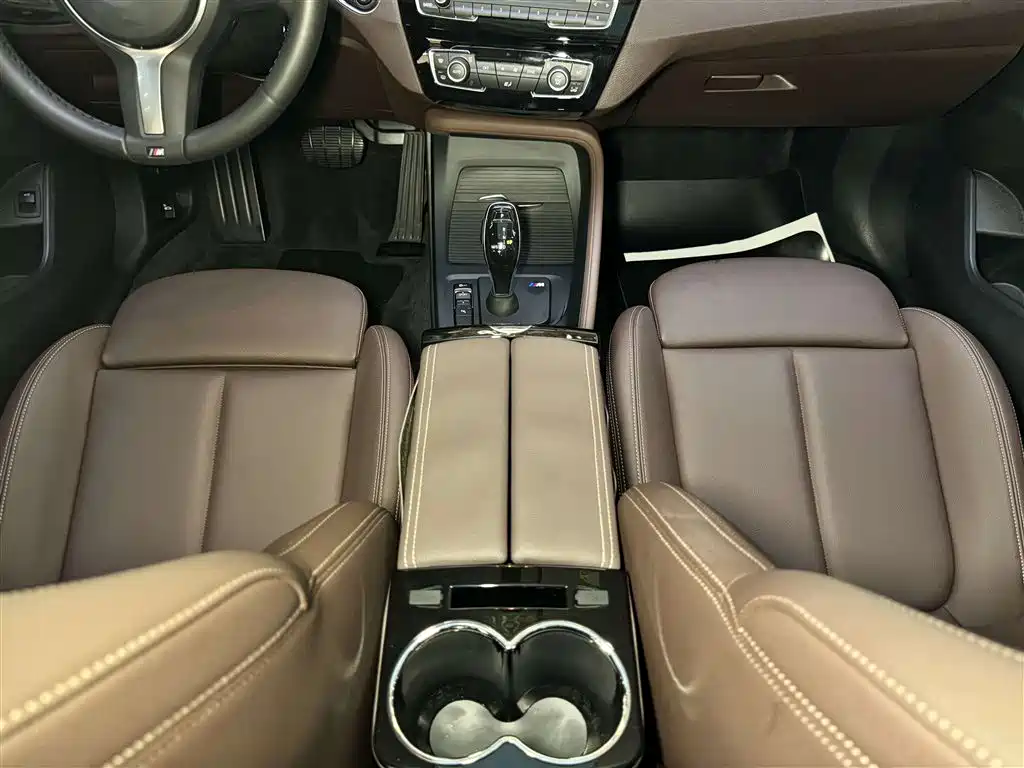 BMW X1 2022 sDrive25Li Leading Edition