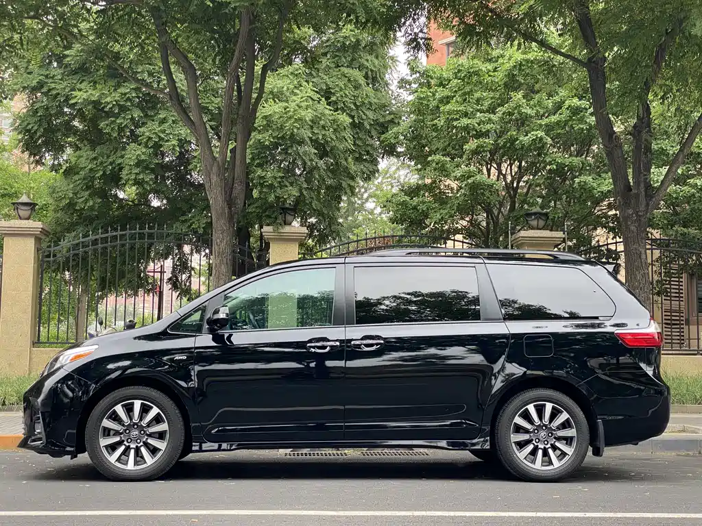 Sienna 2015 3.5L AWD L