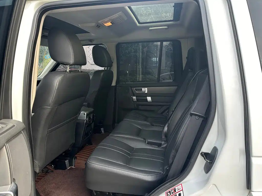 Land Rover Discovery 2015 3.0 SC V6 SE
