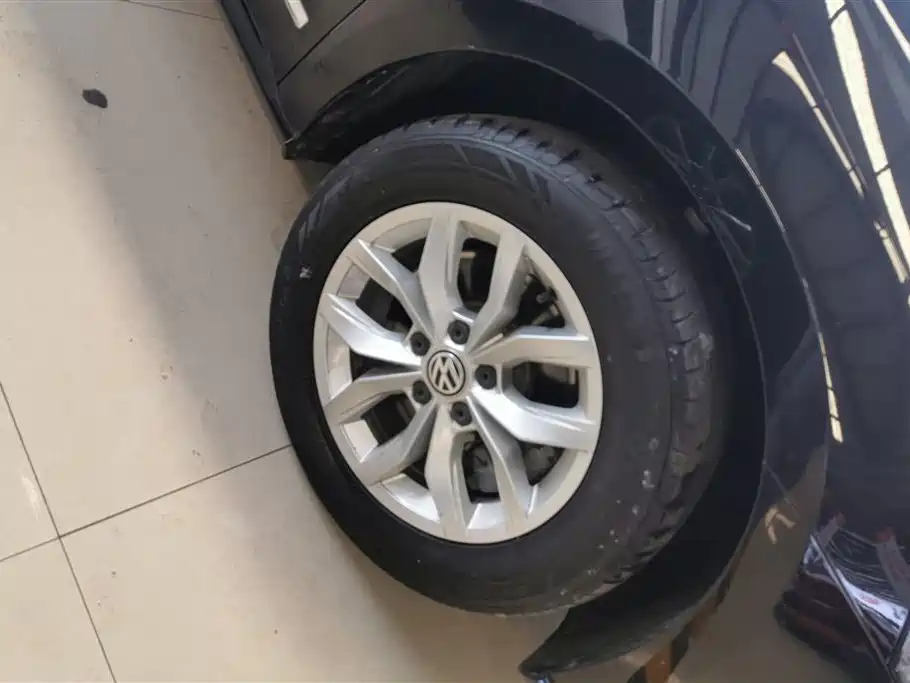 Volkswagen Passat 2015 1.8TSI Automatic Zunrong Edition