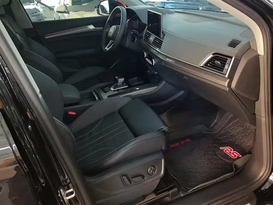 Audi Q5L 2022 Facelift 40 TFSI Luxury Dynamic Edition