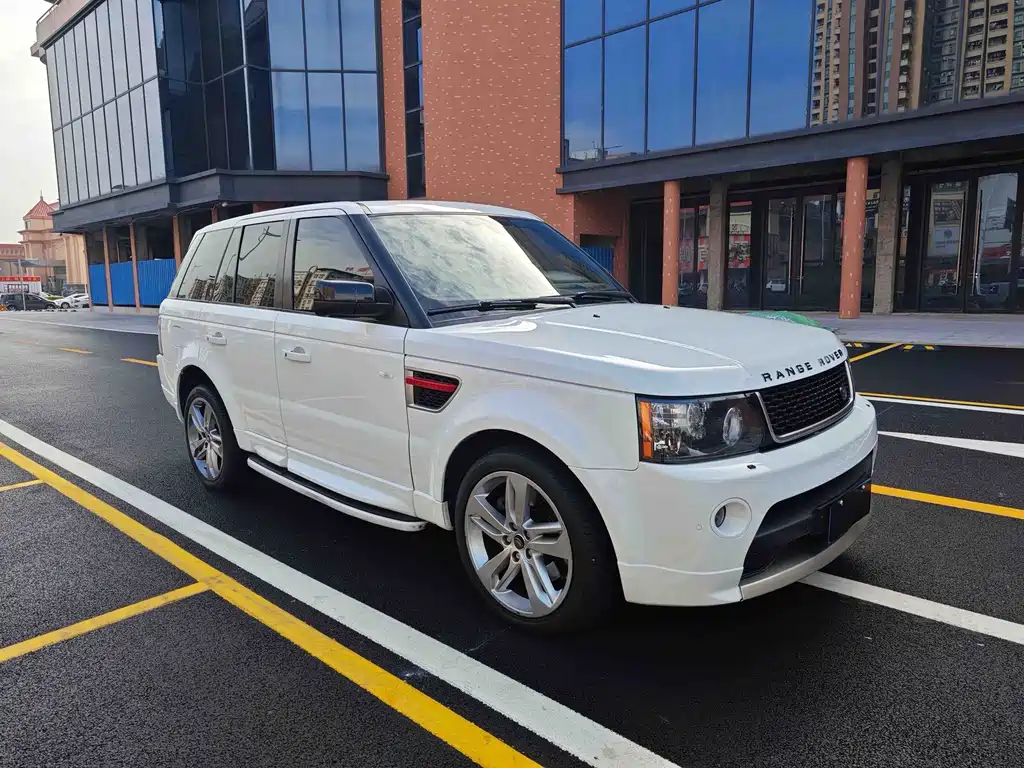 Range Rover Sport 2013 5.0 NA V8 HSE Red Edition