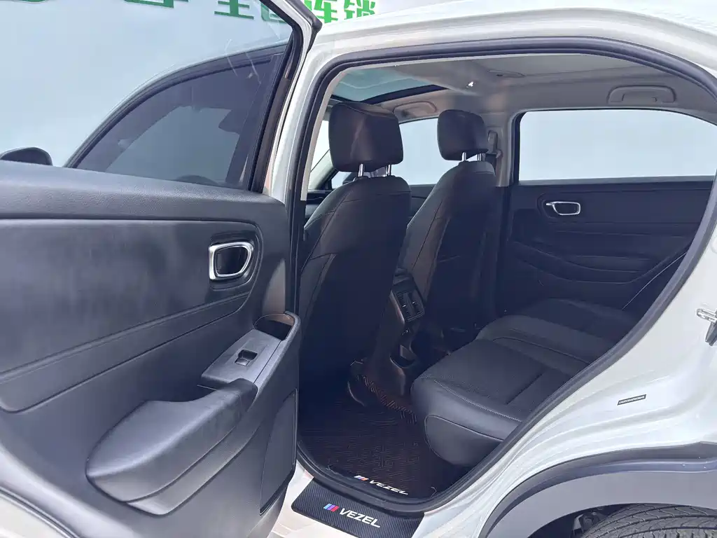 Honda Vezel 2023 1.5L CVT Tech Edition