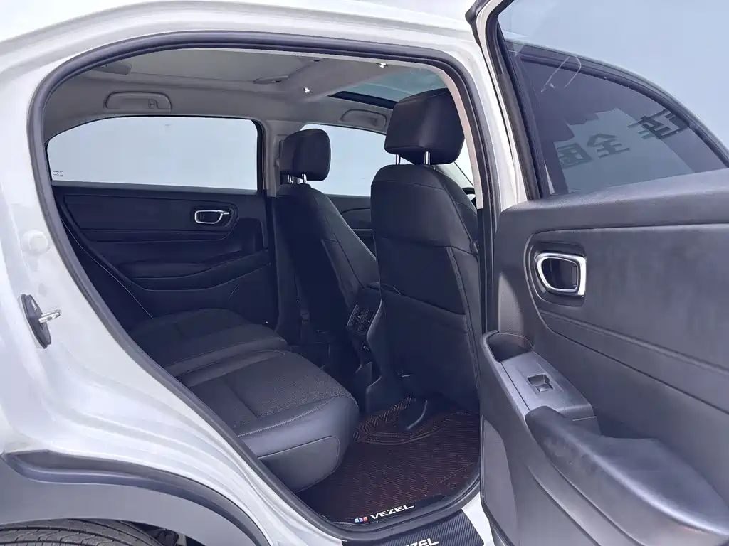 Honda Vezel 2023 1.5L CVT Tech Edition
