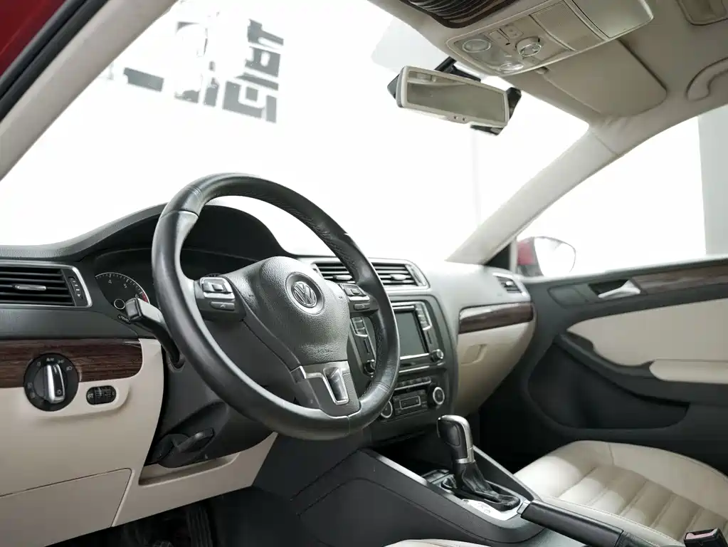 Volkswagen Sagitar 2012 1.4TSI Automatic Flagship Edition