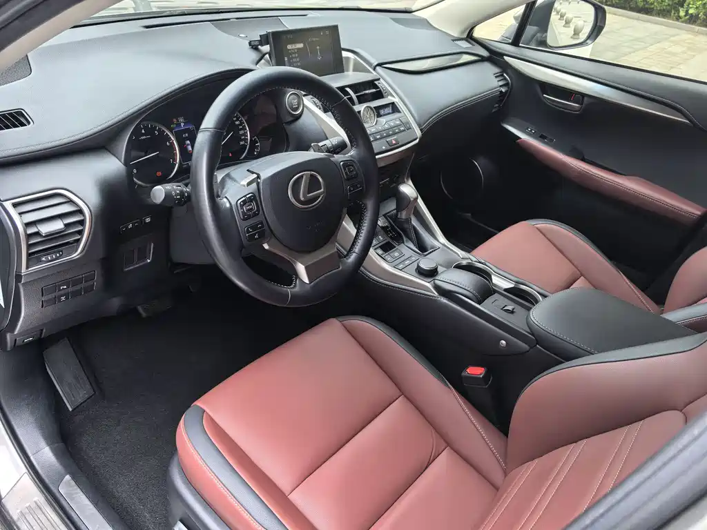 Lexus NX 2015 200t AWD F Sport