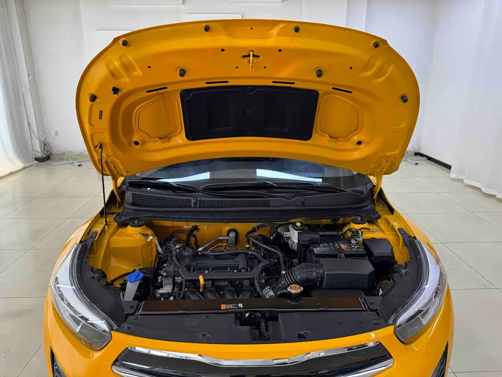 Kia Stonic 2021 1.4L CVT Fun Edition with Sunroof