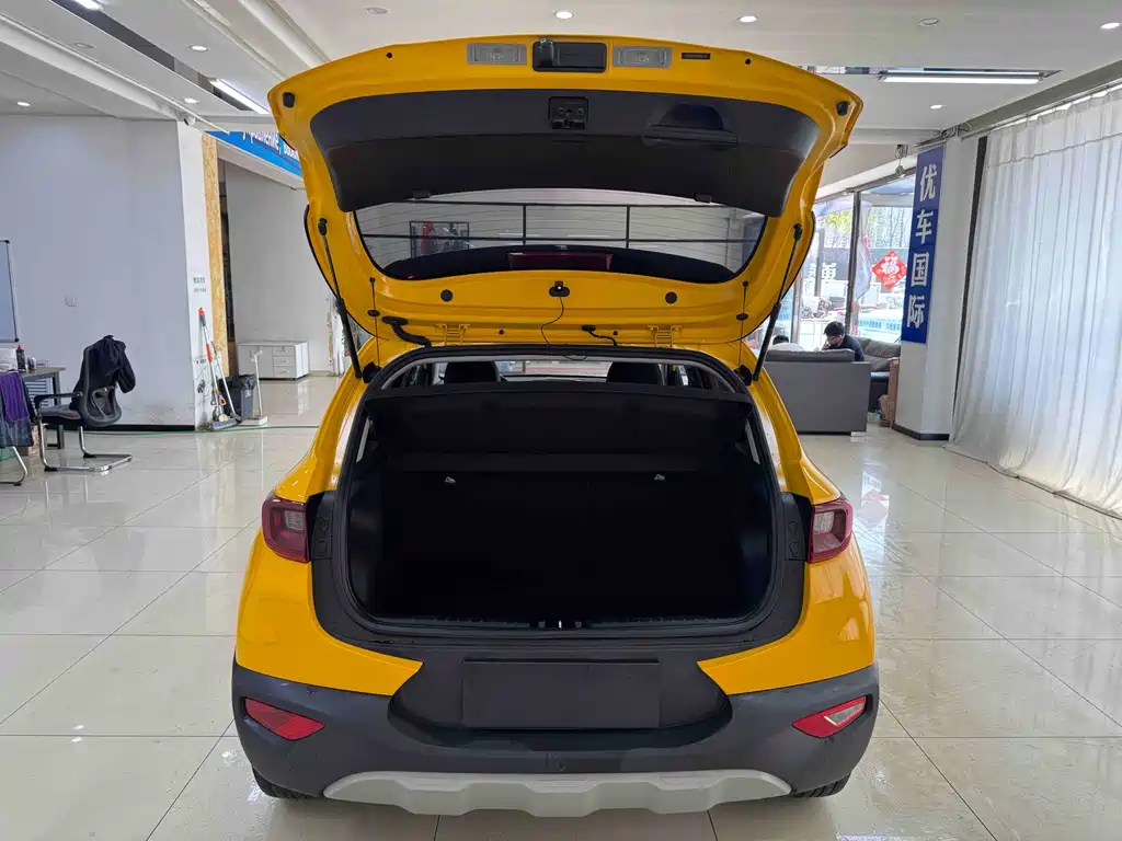 Kia Stonic 2021 1.4L CVT Fun Edition with Sunroof