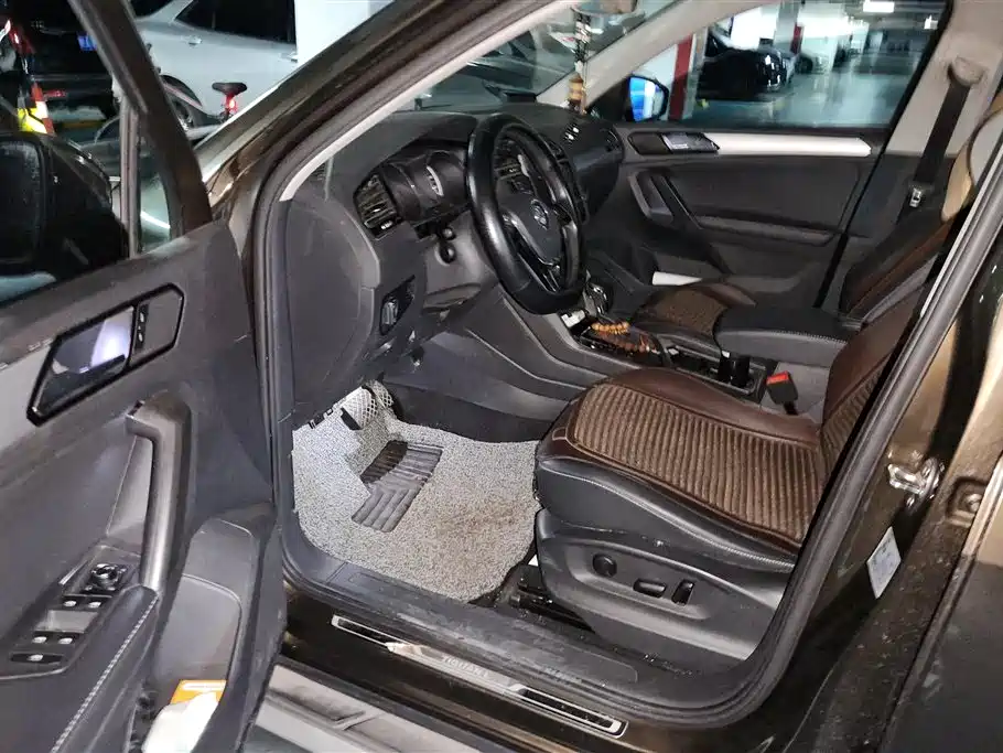 Volkswagen Tiguan L 2017 330TSI FWD Luxury