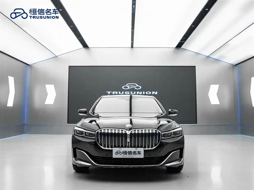 BMW 7 Series 2019 730Li Luxury Package