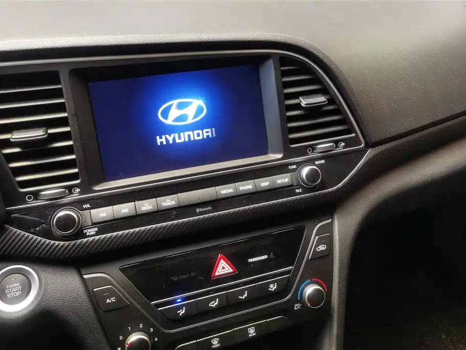 Hyundai Elantra Lingdong 2018 1.4T DCT Xuandong Vitality Edition