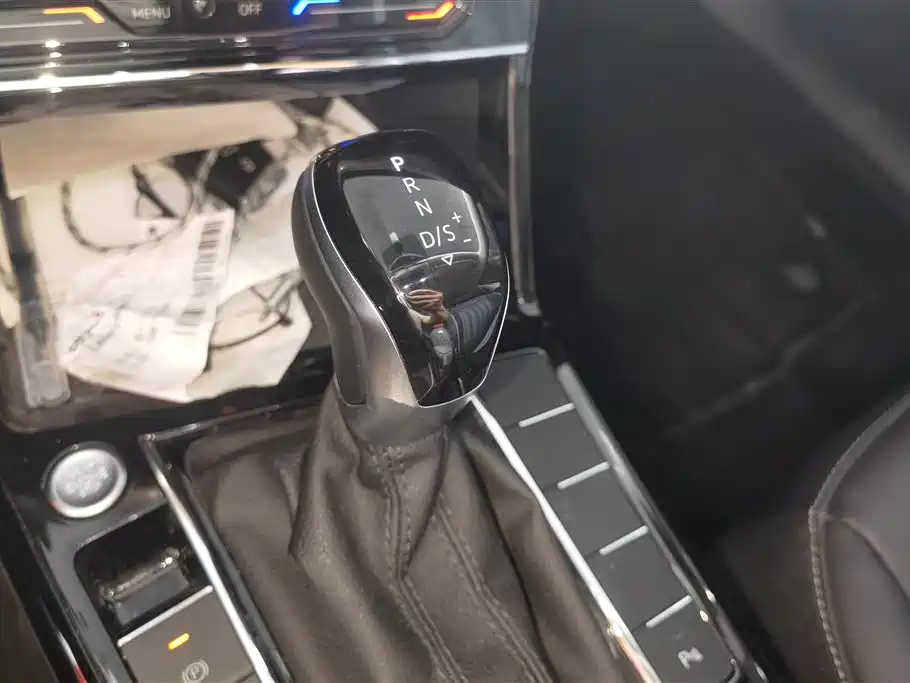 Passat 2022 330TSI Starlight Elite Edition