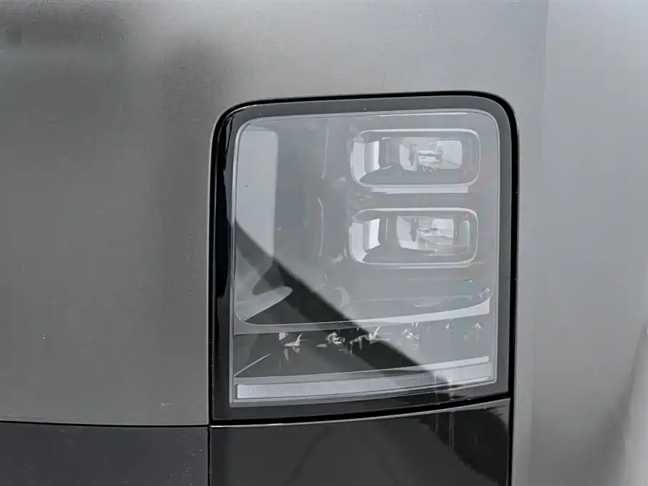 Li Auto MEGA 2025 model Home Family Special Edition