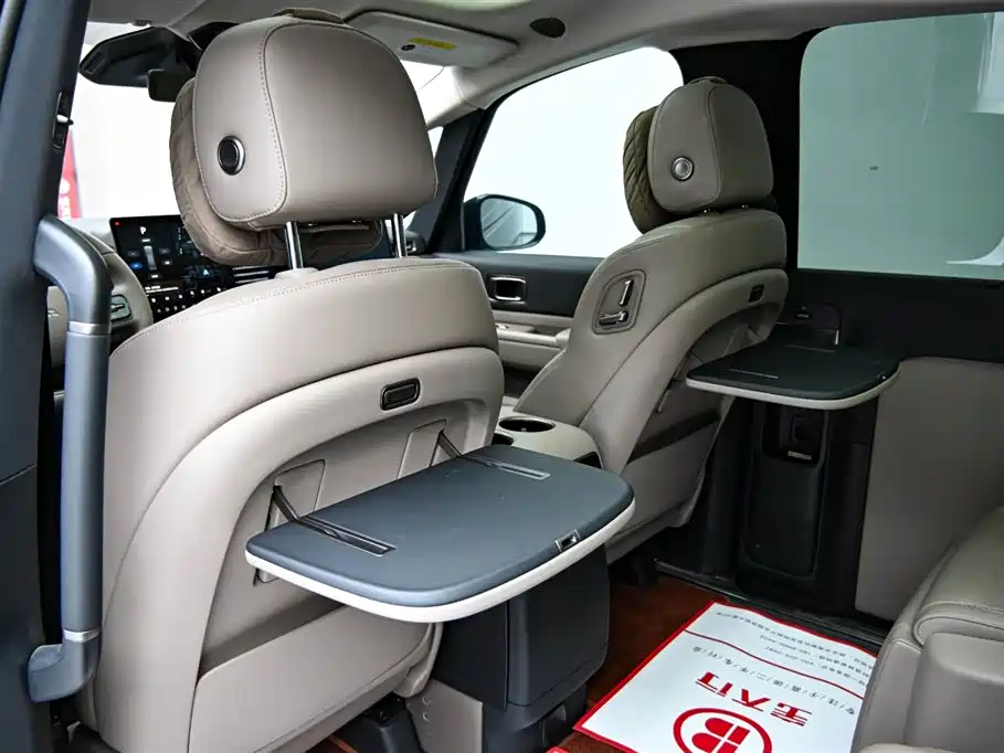 Li Auto MEGA 2025 model Home Family Special Edition