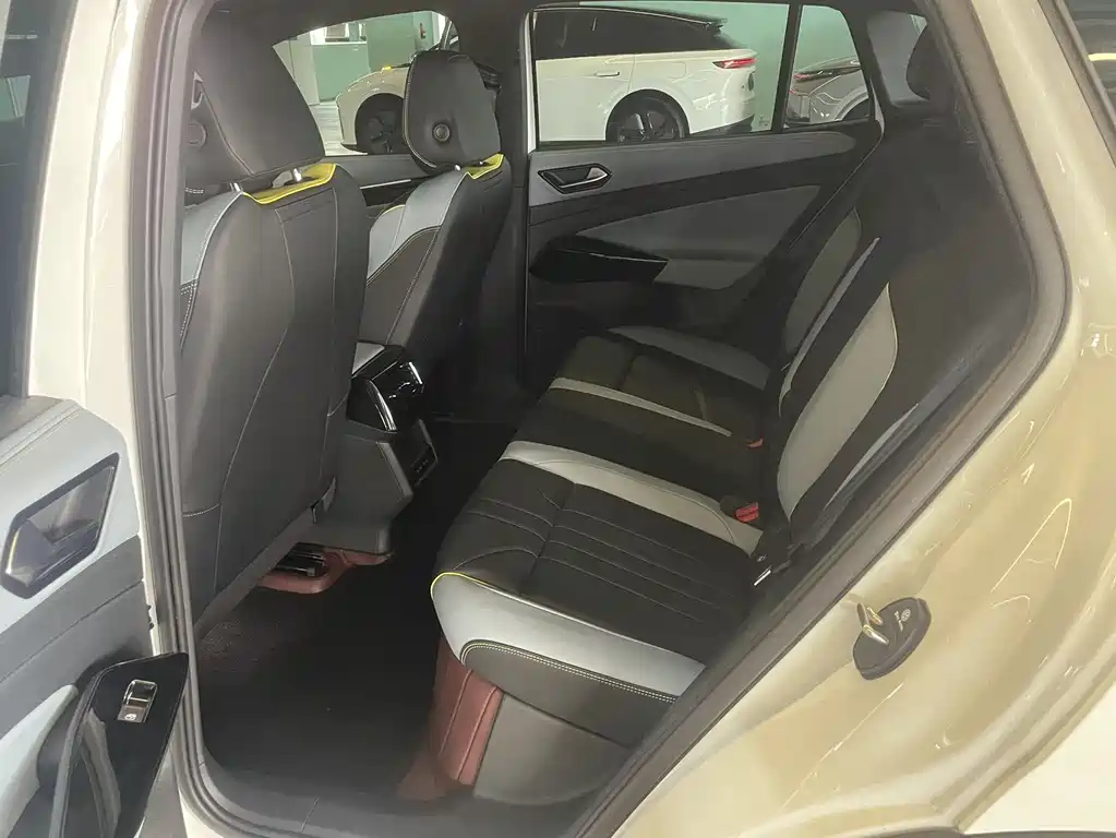 Volkswagen ID.4 X 2025 Smart Edition Outstanding Version