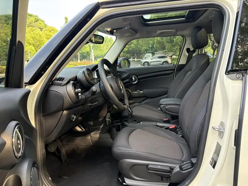 MINI 2018 1.5T ONE 5-Door