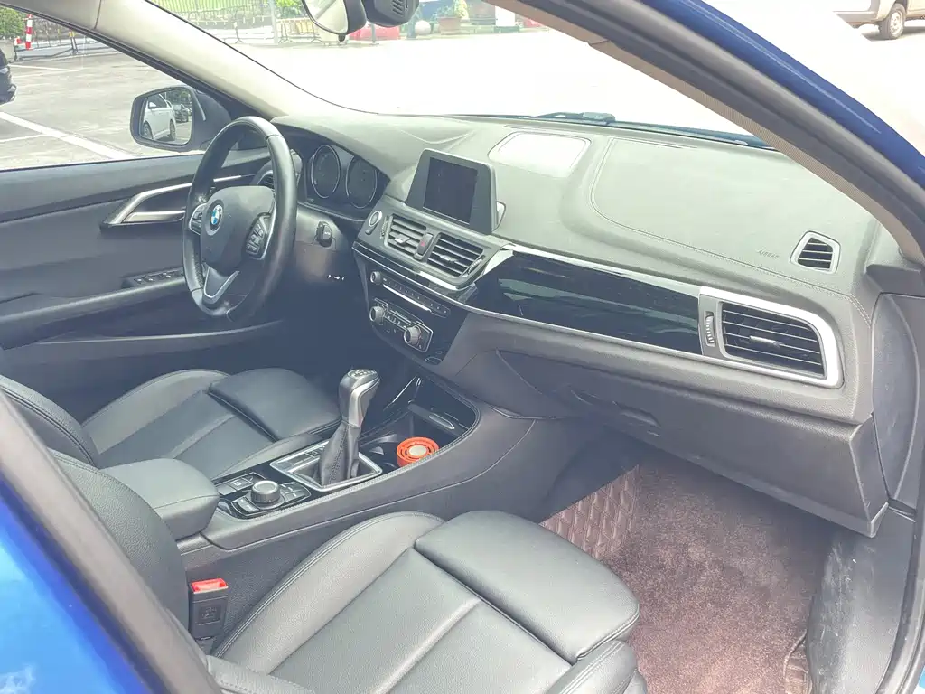 BMW 1 Series 2018 118i Sport