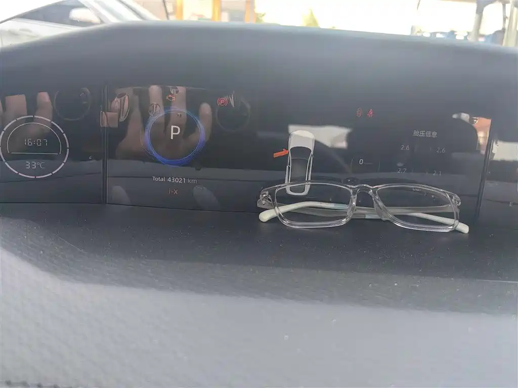 Changan UNI-V iDD 2023 1.5T 113km Zhiqu Edition (Feikuai Edition)