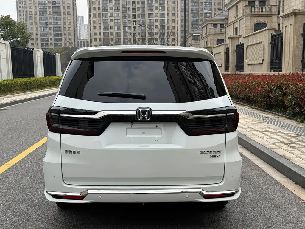 Elysion 2022 2.0L e:HEV Luxury Edition
