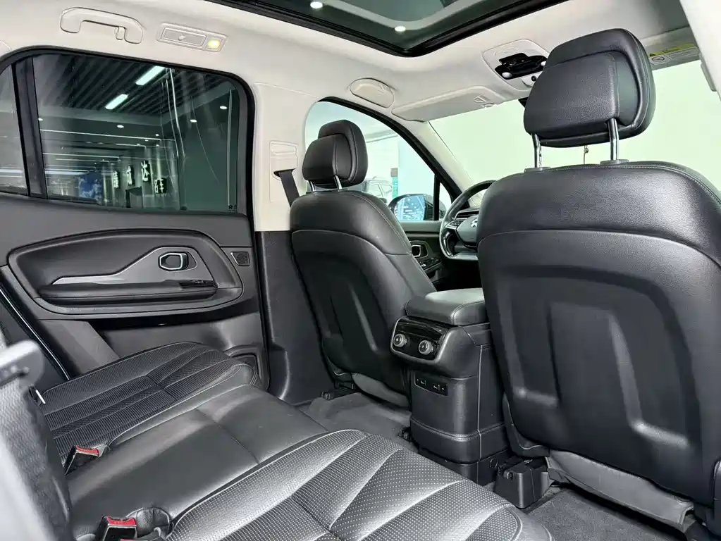 NIO ES8 2018 355KM Base Edition 7-Seater