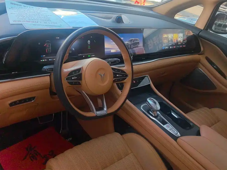 Voyah Dreamer 2022 Low Carbon Edition with Xiang+ Intelligent Driving Package