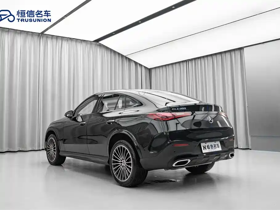 Mercedes-Benz GLC Coupe 2025 GLC 300 4MATIC Coupe SUV