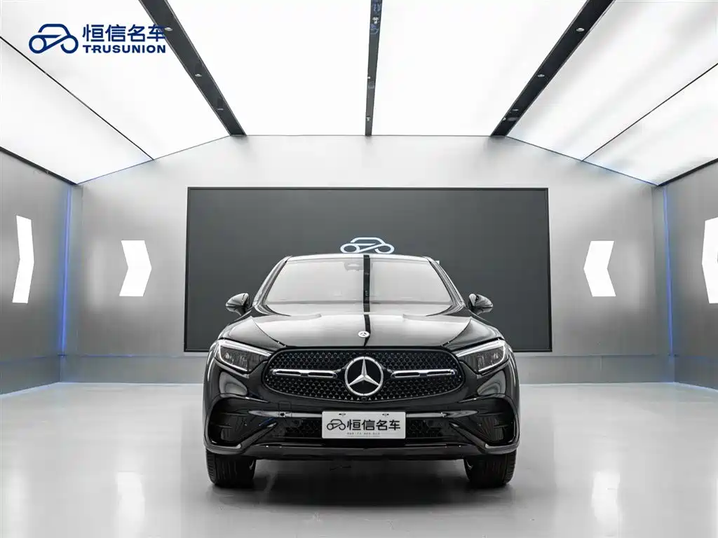 Mercedes-Benz GLC Coupe 2025 GLC 300 4MATIC Coupe SUV