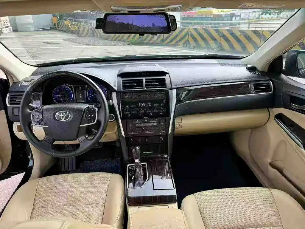 Camry 2016 Hybrid 2.5HG 10th Anniversary Luxury Navigation Edition