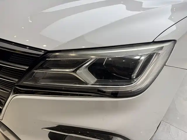 Roewe i5 2019 1.5L Automatic 4G Connected Linghao Flagship Edition