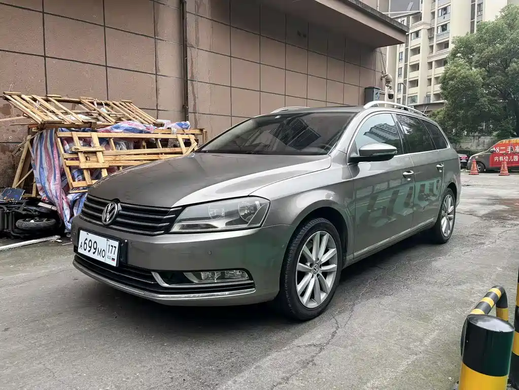 Volkswagen Magotan 2012 Estate 2.0 TSI Comfortline