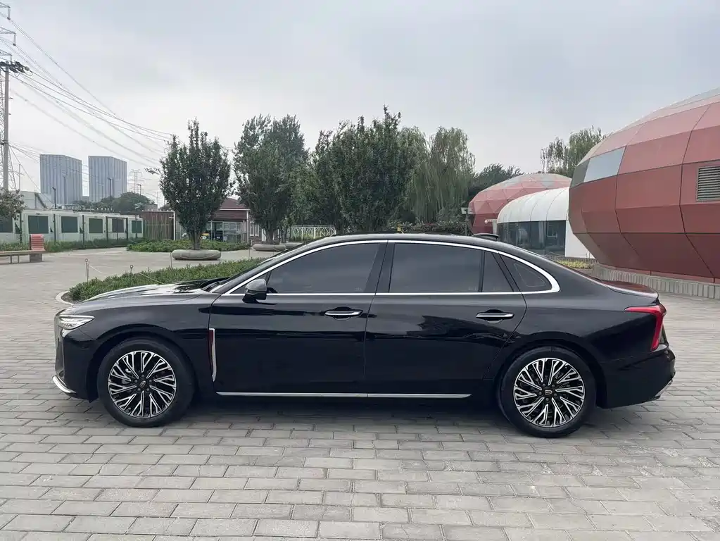 Hongqi H5 2023 1.8T Automatic Official Edition