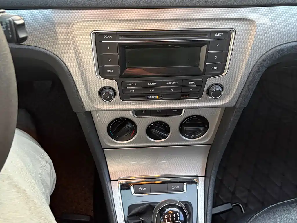 Gran Lavida 2013 1.6L Manual Comfort