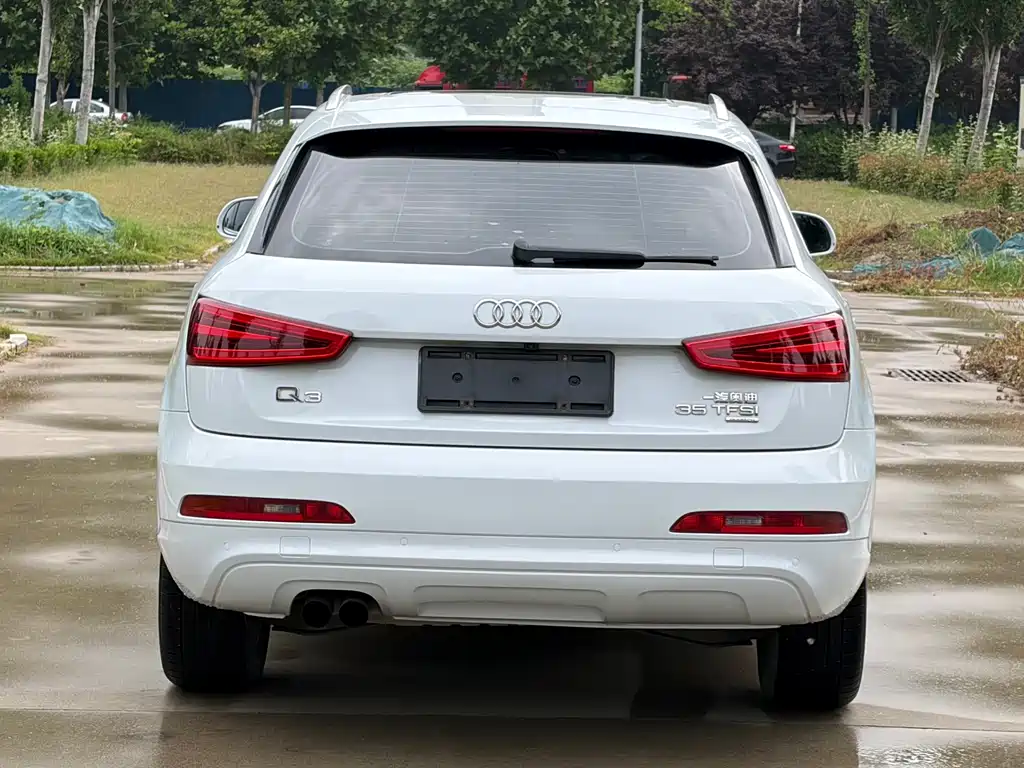 Audi Q3 2015 35 TFSI quattro Technik