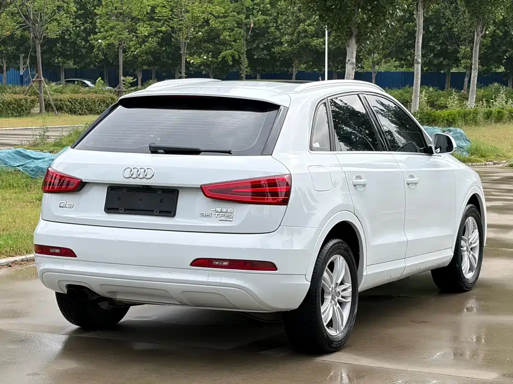 Audi Q3 2015 35 TFSI quattro Technik