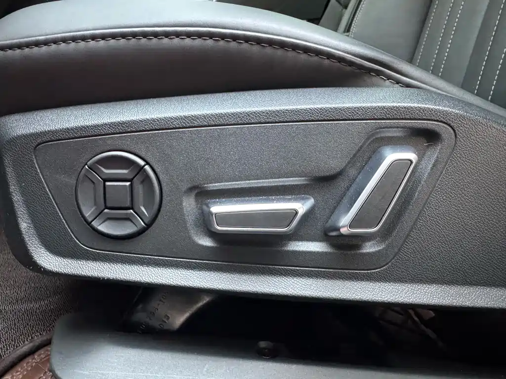 Audi A6L 2023 45 TFSI quattro Zhenxuan Zhiya Edition