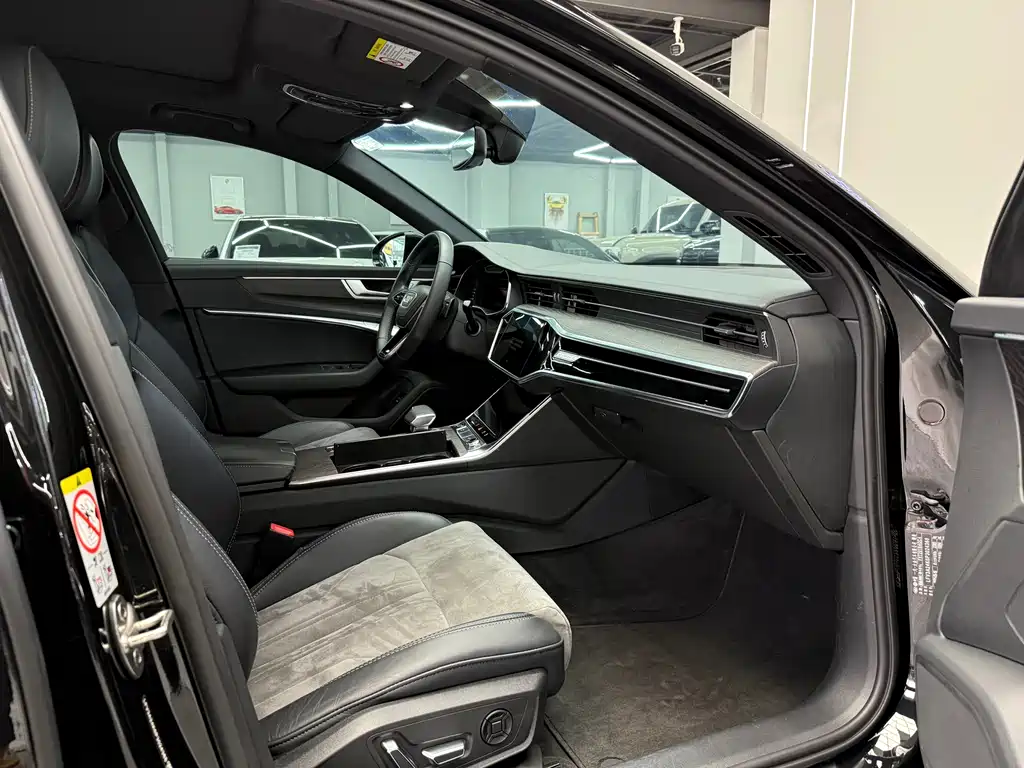Audi A6L 2023 45 TFSI quattro Zhenxuan Dynamic Edition