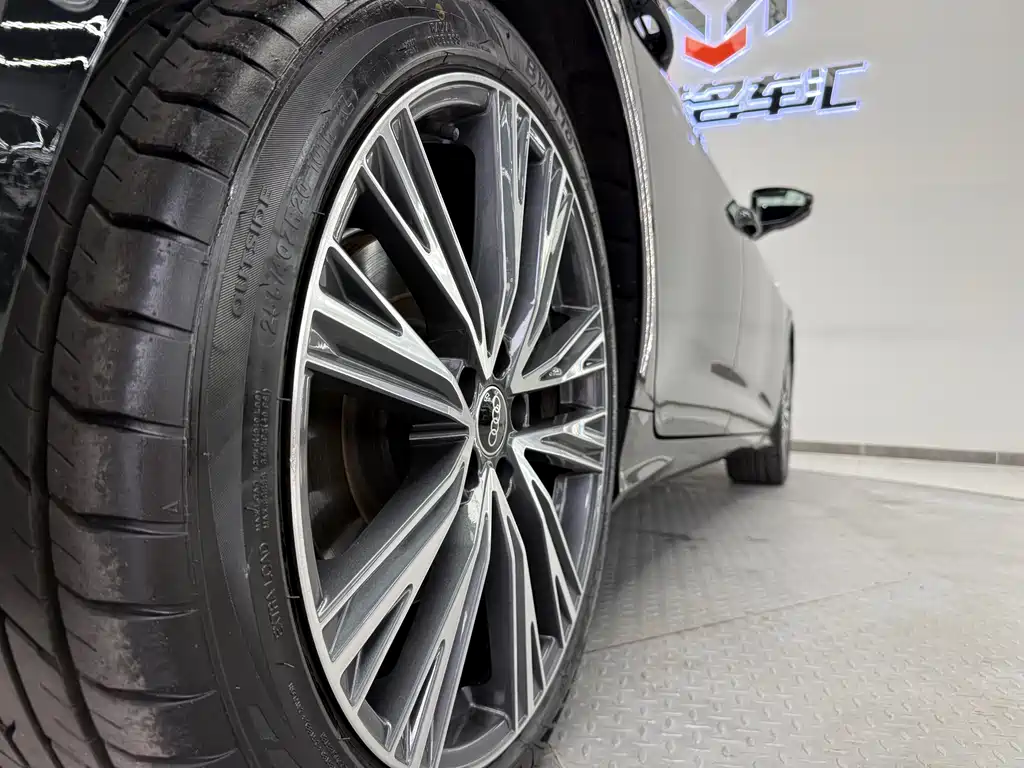 Audi A6L 2023 45 TFSI quattro Zhenxuan Dynamic Edition