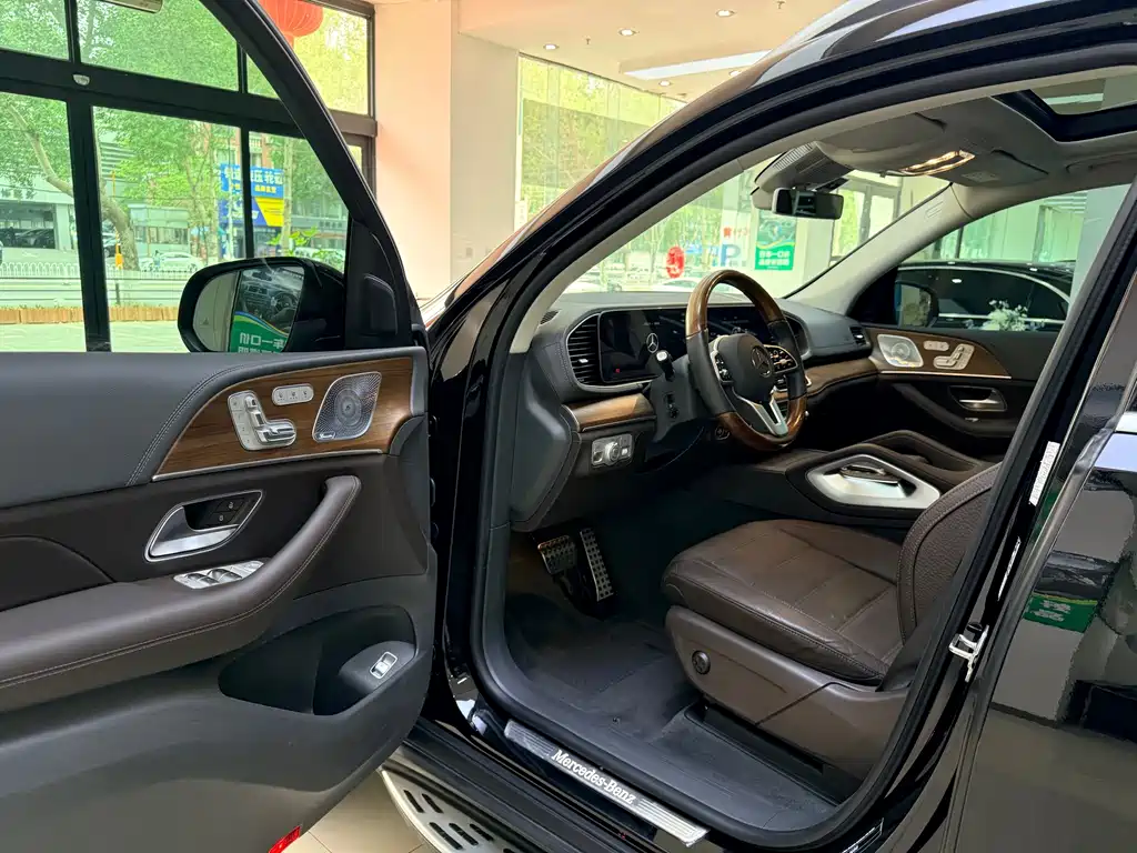Mercedes-Benz GLS 450 4MATIC Luxury
