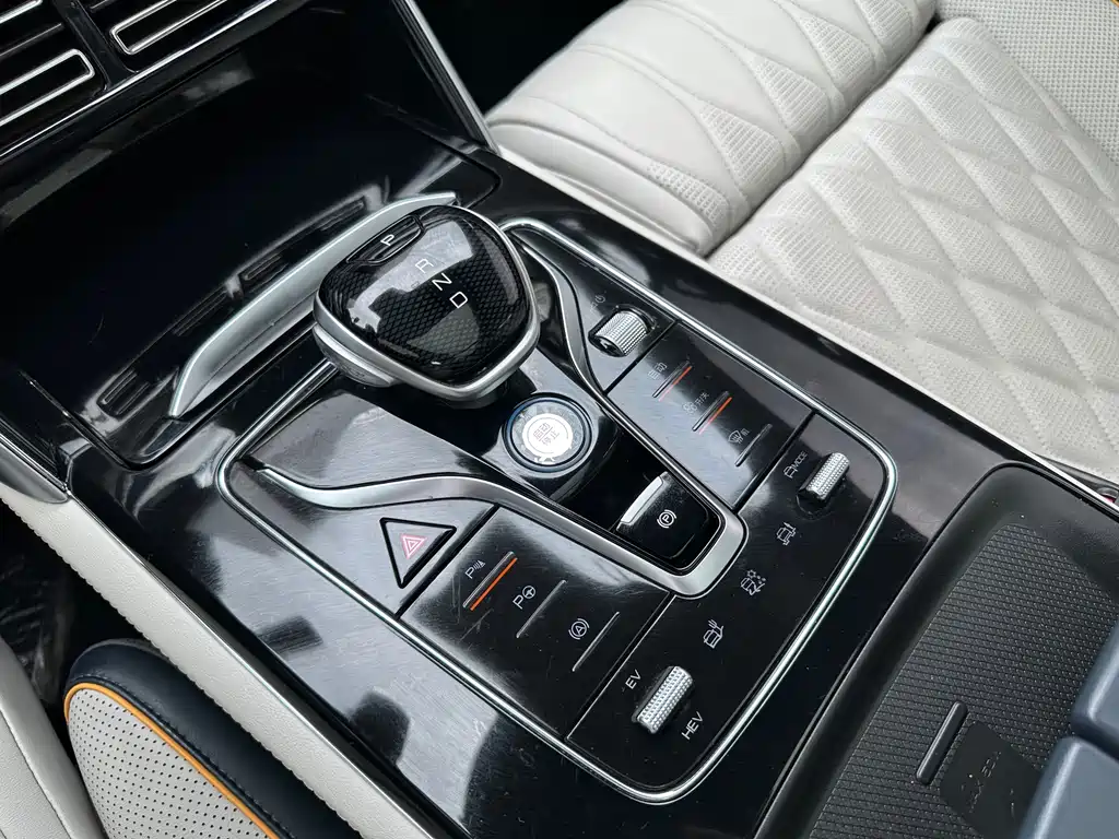 BYD Tang 2022 DM-p 215KM AWD Flagship Edition