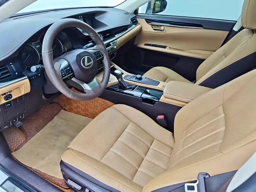 Lexus ES 2015 200 Elite Edition