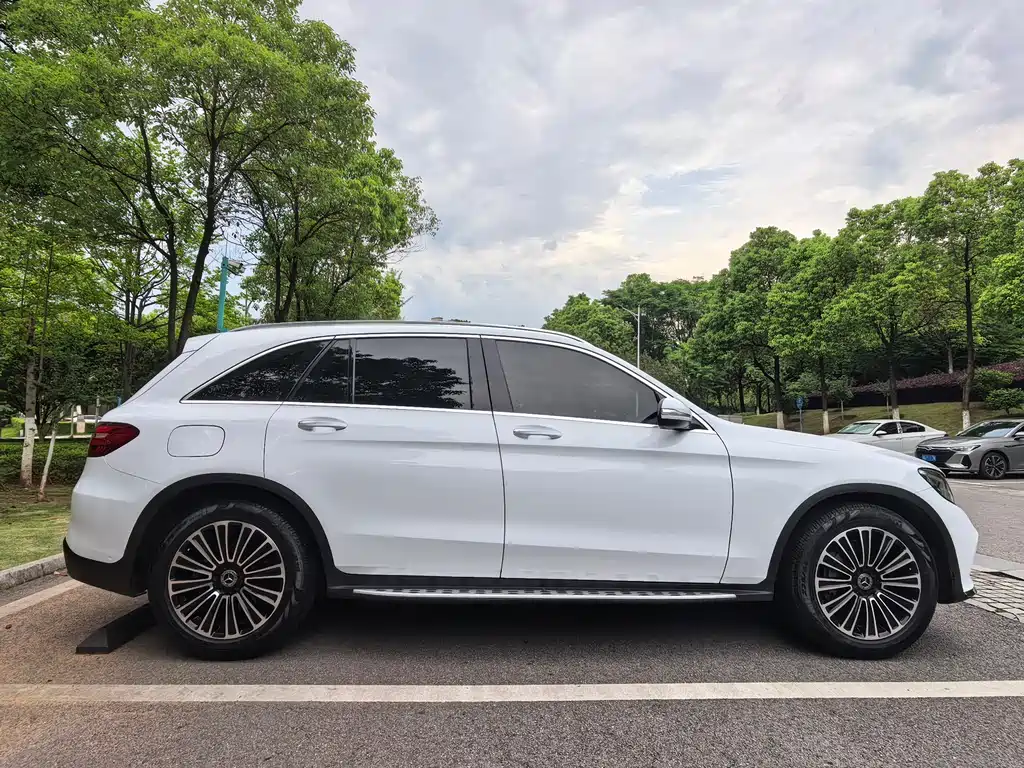 Mercedes-Benz GLC 2019 GLC 260 L 4MATIC Dynamic