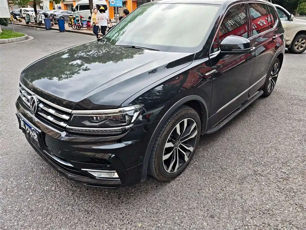 Volkswagen Tiguan L 2021 380TSI AWD R-Line Flagship 7-Seater
