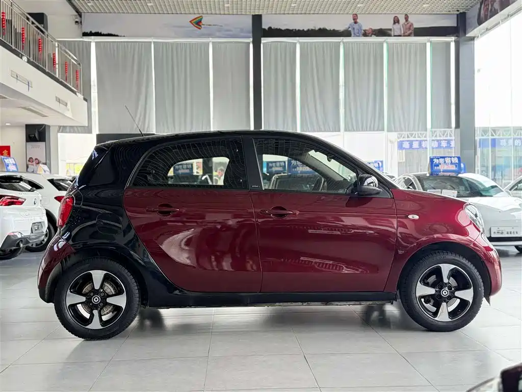 smart forfour 2018 0.9T 66kW Pioneer Edition